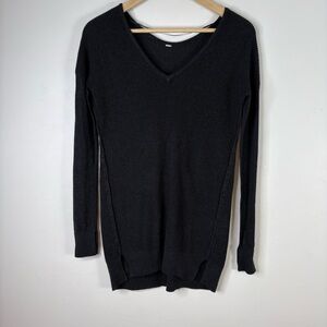 Lululemon The Sweater Life Knit Waffle Sweater Gray Size 4 V neck